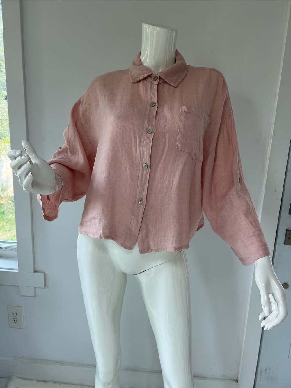 Astrid 100% Linen  cropped Top Tunic   Button down made in Italy Victorian